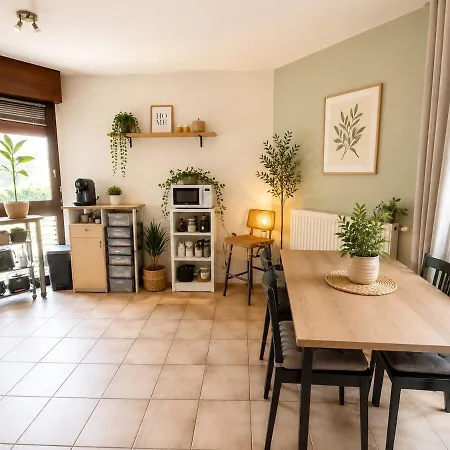 شقة Luxury With Terrace In Residential Area *